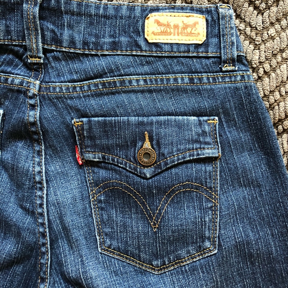 Levi’s Boyfriend Jean - Picture 9 of 10